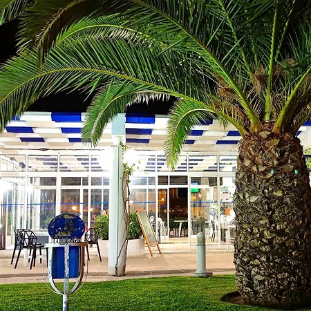 Luxury Albufeira Townhouse With Terraces, Pool & Views By Be Cherish Appartamento