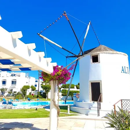 Luxury Albufeira Townhouse With Terraces, Pool & Views By Be Cherish Albufeira