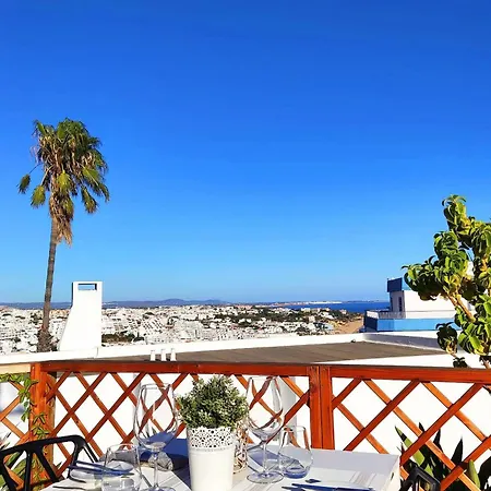 Luxury Albufeira Townhouse With Terraces, Pool & Views By Be Cherish * Αλμπουφέιρα